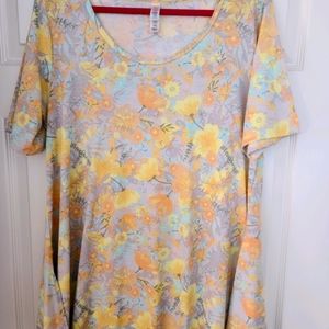 Lularoe women's Perfect T